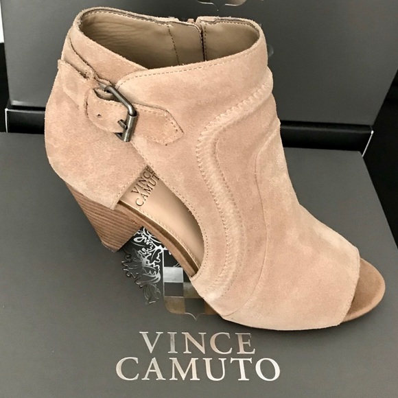 Vince Camuto Shoes - VINCE CAMUTO, “ENNLEY”